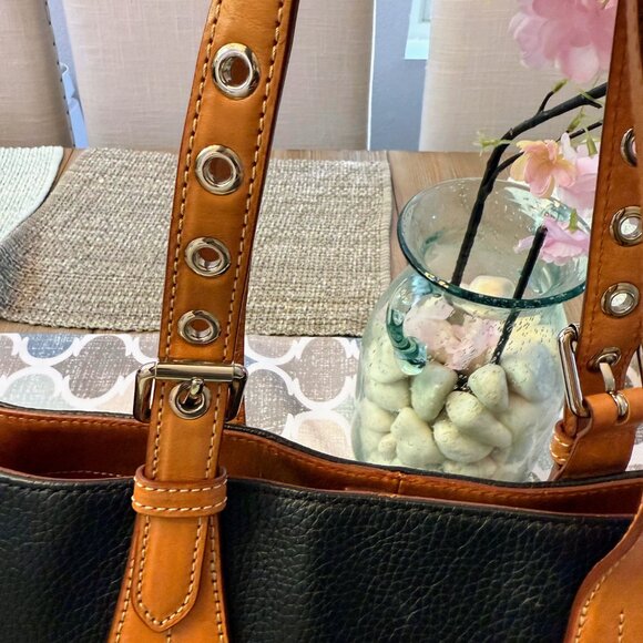 Dooney & Bourke Pebble Grain Tote – Black Leather with Red Lining | Excellent Co - Picture 9 of 16